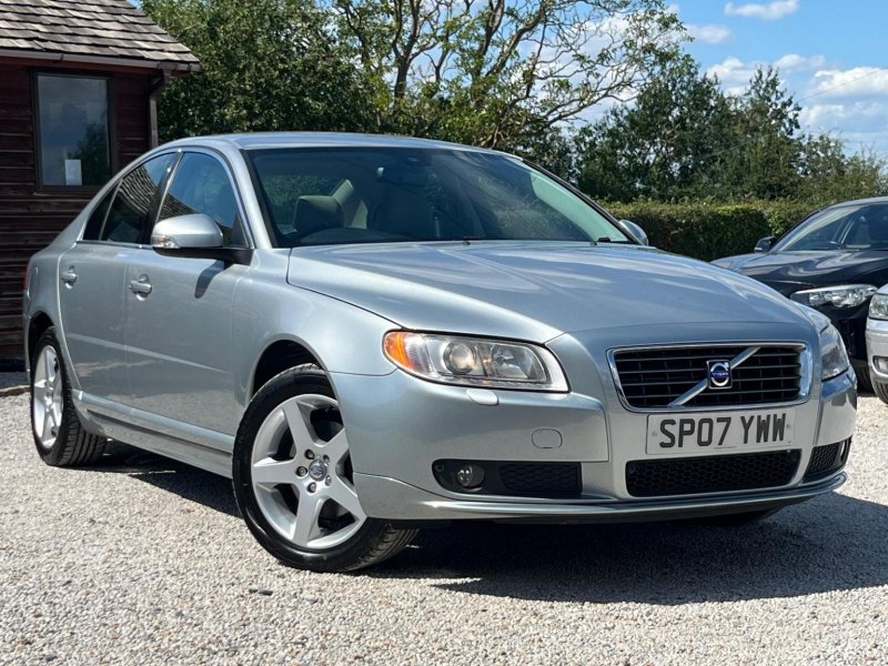 VOLVO S80