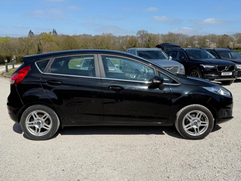 FORD FIESTA