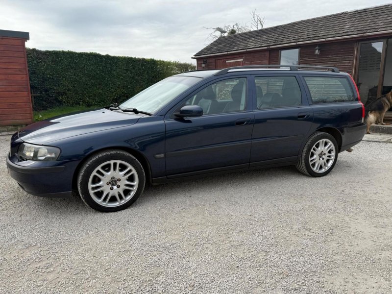 VOLVO V70