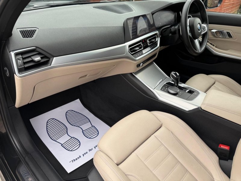 BMW 3 SERIES