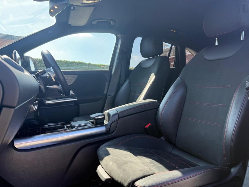 MERCEDES-BENZ GLA CLASS