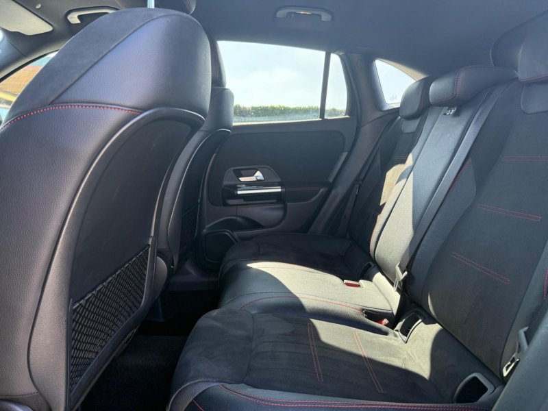 MERCEDES-BENZ GLA CLASS