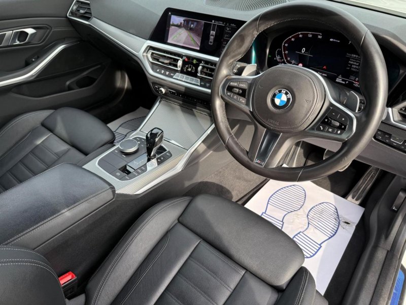 BMW 3 SERIES