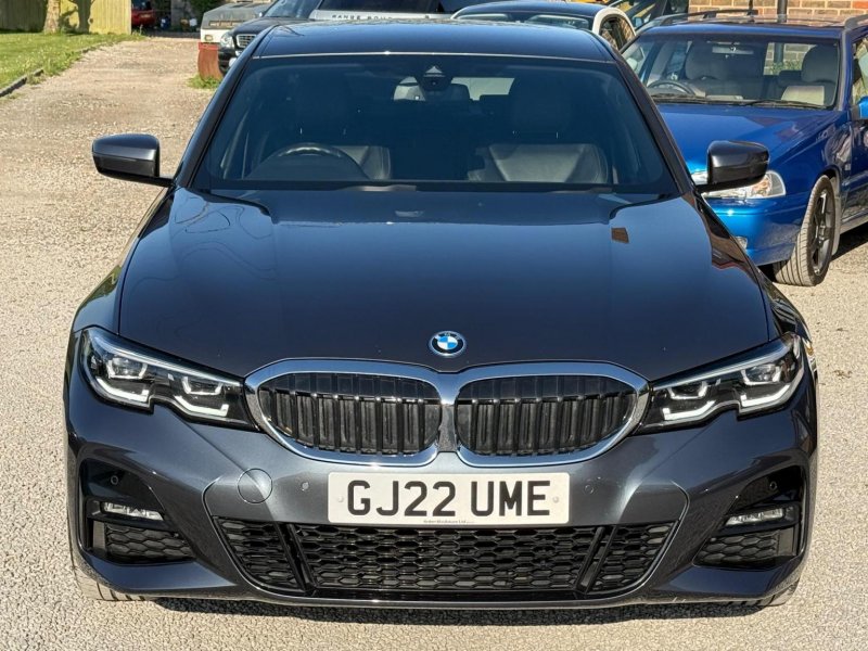 BMW 3 SERIES
